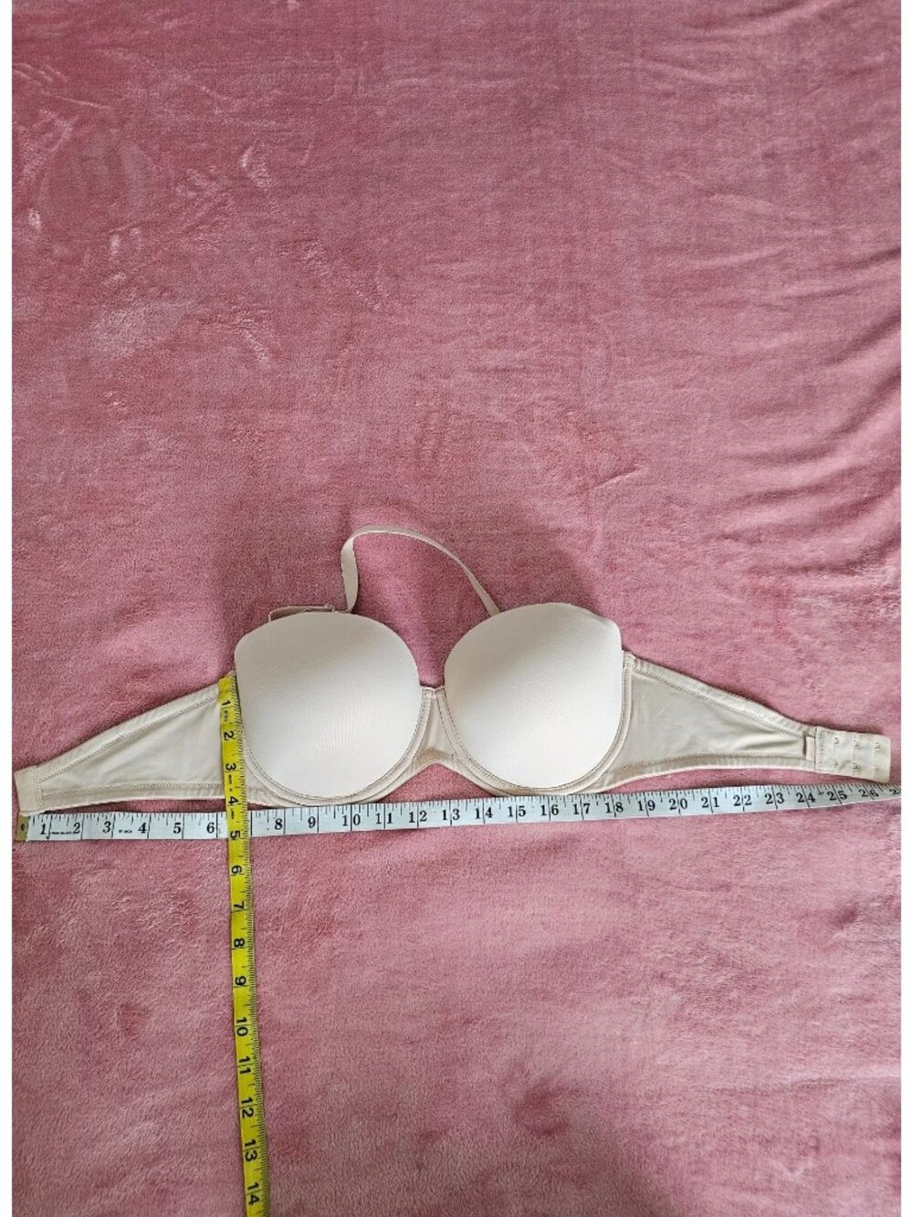 VICTORIA'S SECRETS Strapless Beige Bra Size 34DD - Picture 3 of 8